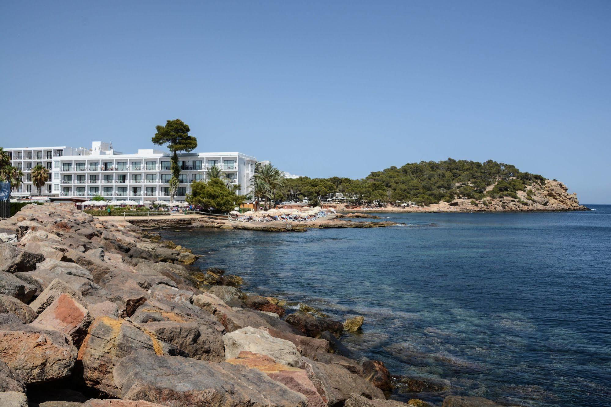 Hotel Catalonia Ses Estaques - Adults Only Santa Eularia des Riu Esterno foto
